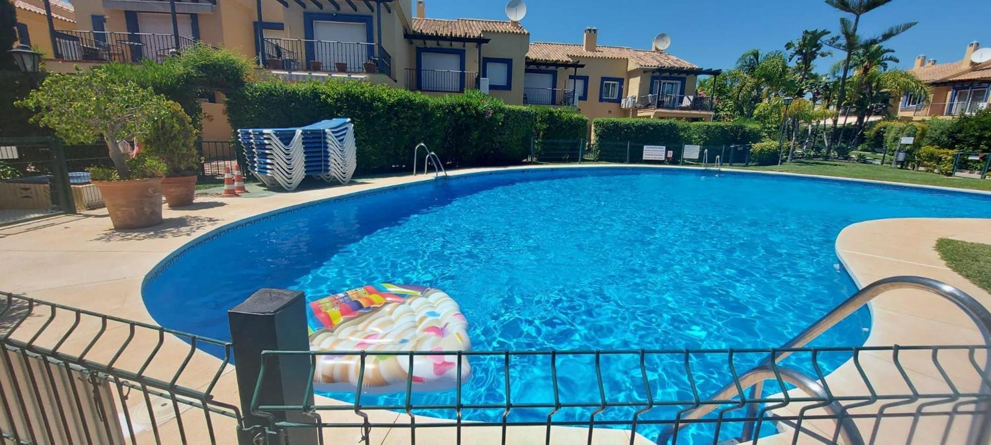 New Renovated Mija House - Puerto Banus Quiet And Oasis Apartment Marbella